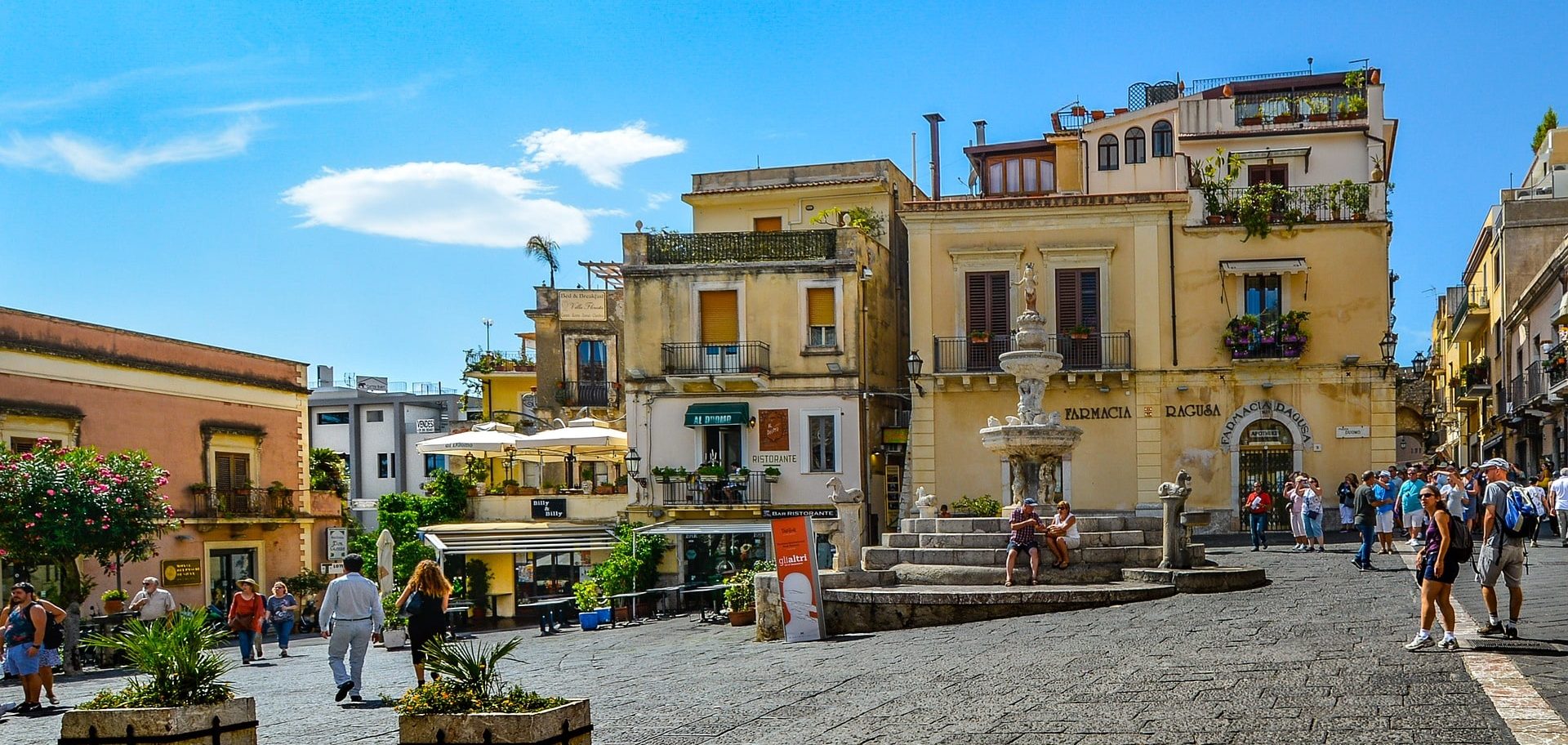 Consigli su dove dormire a Taormina? Ecco le migliori case vacanze.