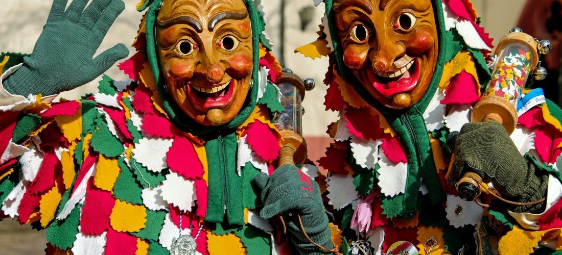 Maschera tipica di Carnevale in Sicilia